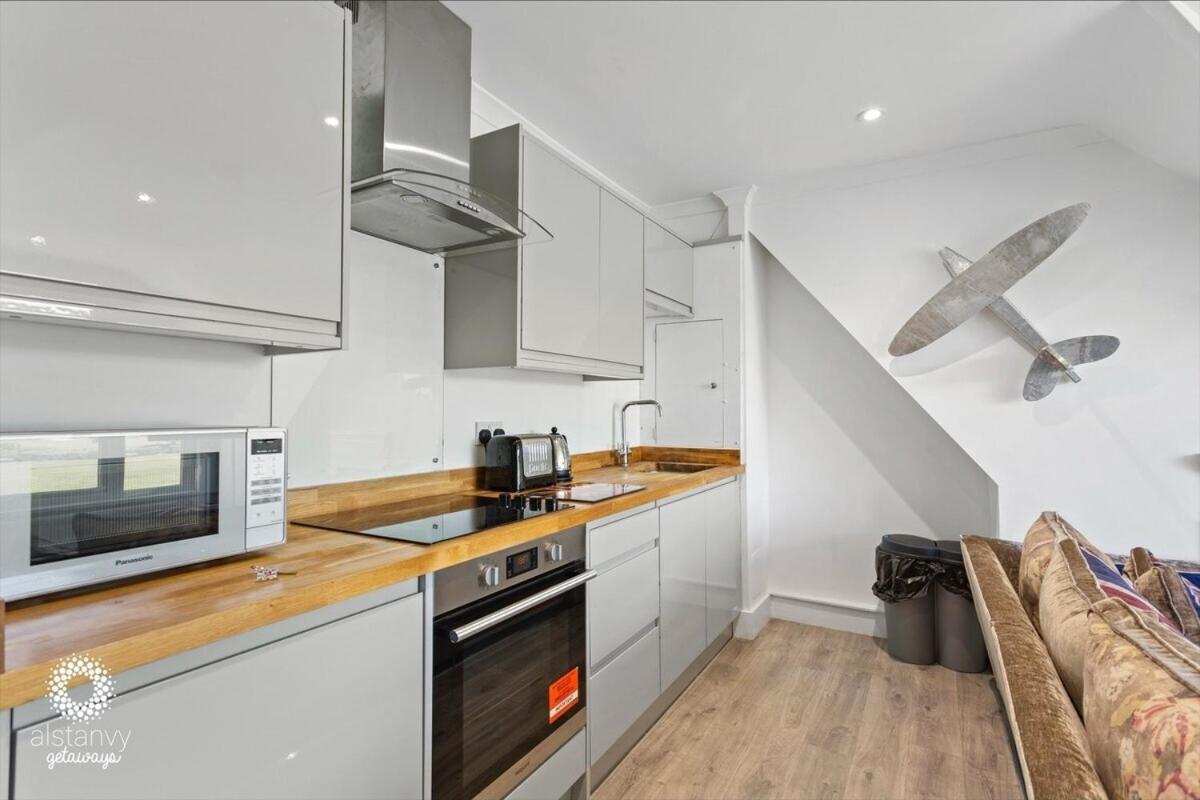 The Lookout Apartment Hythe  Bagian luar foto