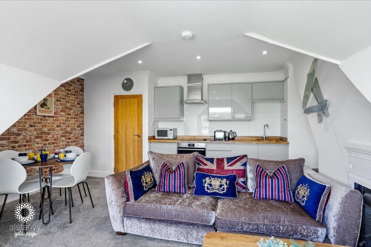 The Lookout Apartment Hythe  Bagian luar foto